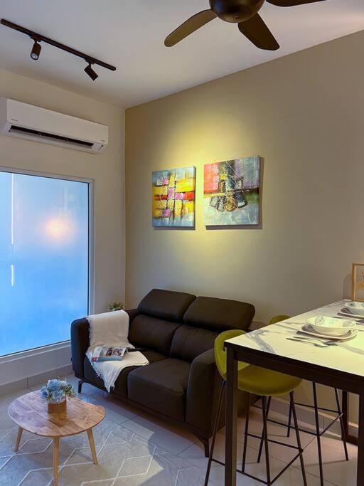 Modern Suites At Arte Mont Kiara By Iconique Kuala Lumpur Eksteriør billede