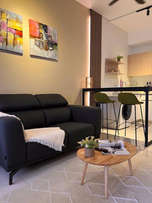 Modern Suites At Arte Mont Kiara By Iconique Kuala Lumpur Eksteriør billede